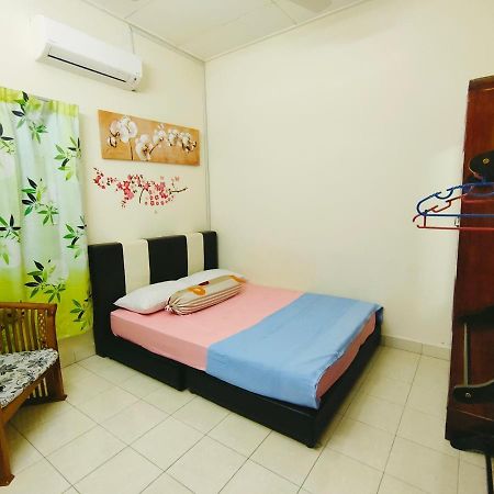Hanaa Homestay Meru อิโปห์ ภายนอก รูปภาพ