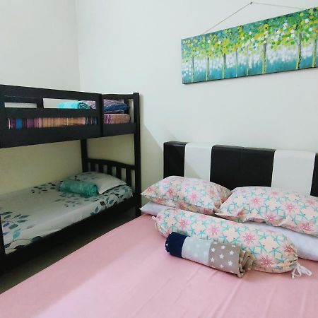 Hanaa Homestay Meru อิโปห์ ภายนอก รูปภาพ