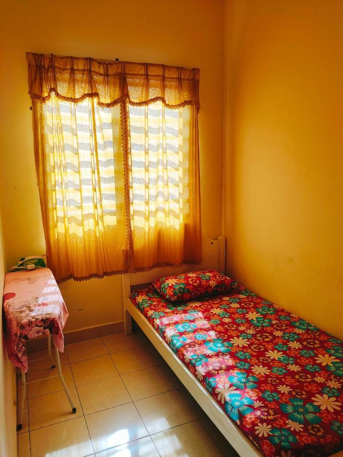Hanaa Homestay Meru อิโปห์ ภายนอก รูปภาพ