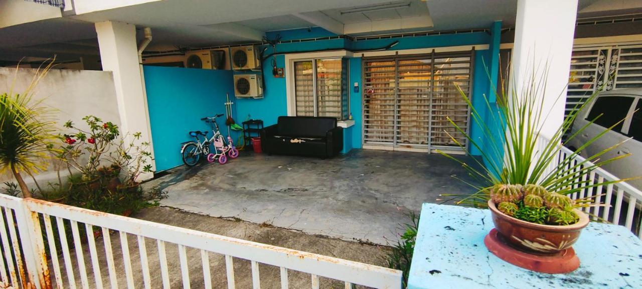 Hanaa Homestay Meru อิโปห์ ภายนอก รูปภาพ